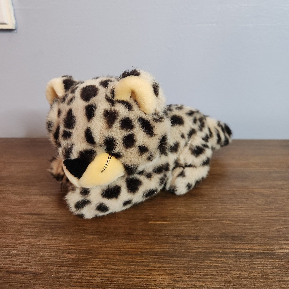 8in Wild Animal 1989 Fiesta Snow Leopard Brown/Light Gray Or Tan